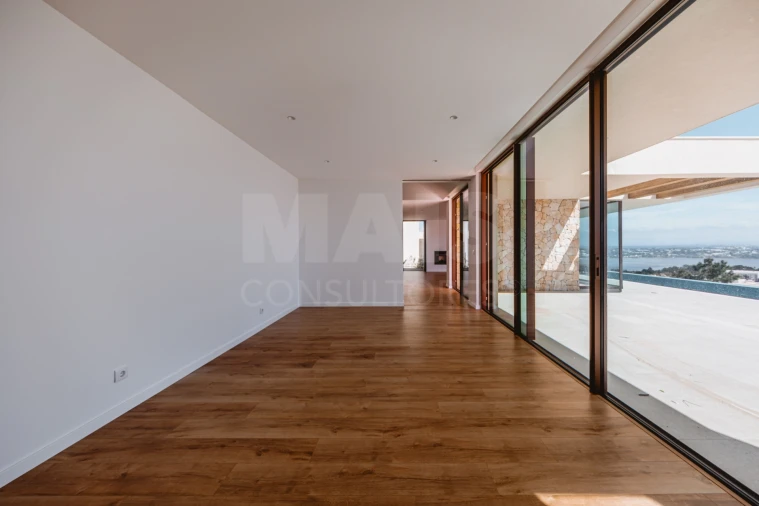 Moradia T5 para Venda em Vau Foto 10