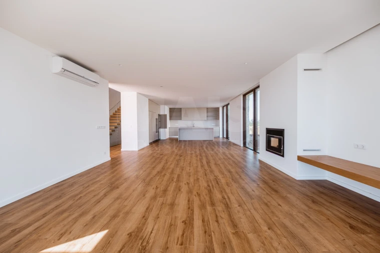 Moradia T5 para Venda em Vau Foto 2