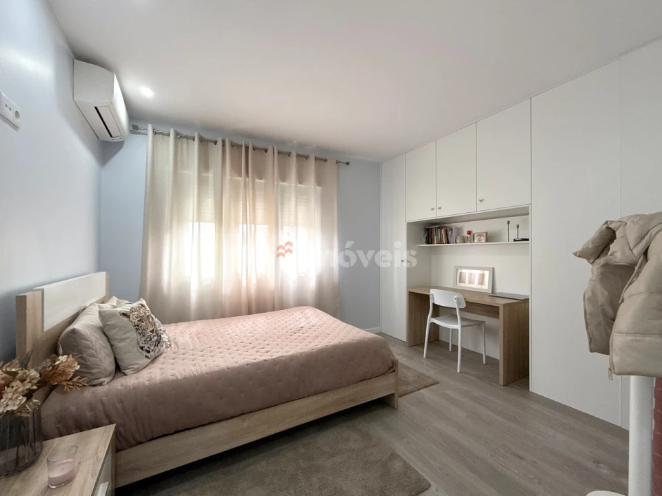 Apartamento T2 para Venda em São João Baptista Foto 16