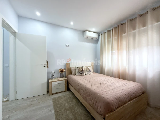 Apartamento T2 para Venda em São João Baptista Foto 18