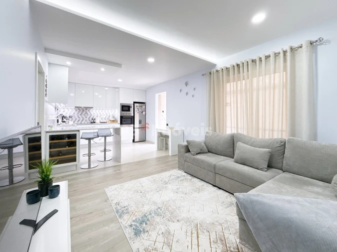 Apartamento T2 para Venda em São João Baptista Foto 7