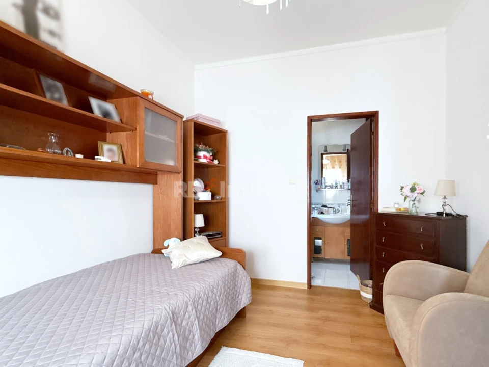 Moradia T4 para Venda em Nossa Sra de Fatima Foto 12