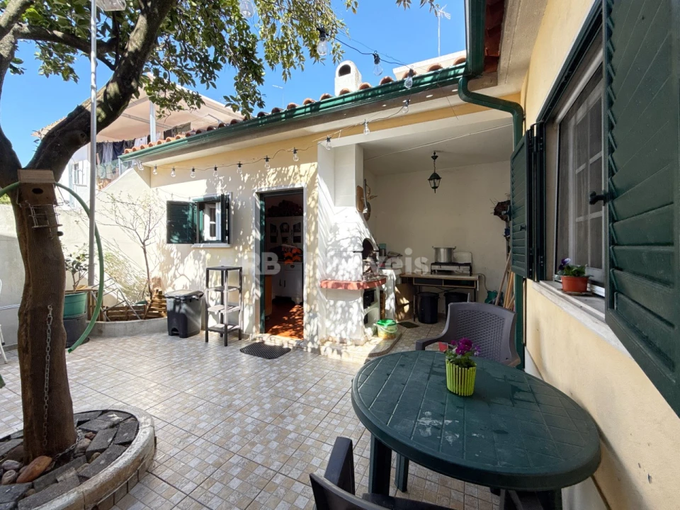 Moradia T4 para Venda em Nossa Sra de Fatima Foto 63