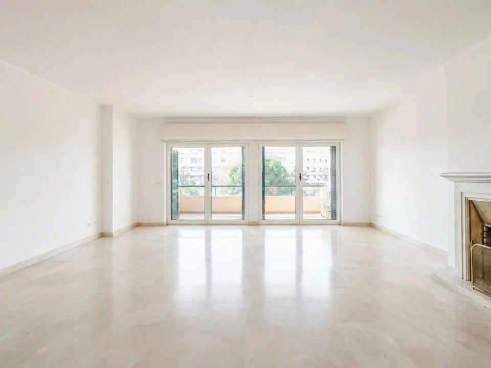 Apartamento T2 para Venda em Cascais e Estoril Foto 3