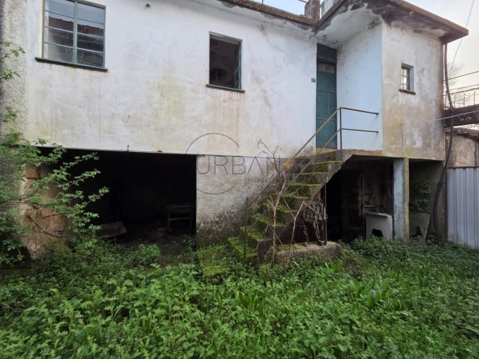 Moradia T3 para Venda em Cabanas de Viriato Foto 16