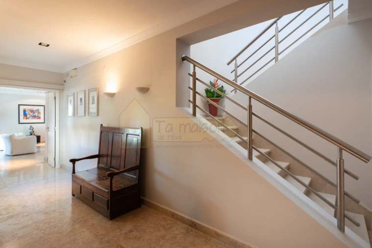 Moradia T5 para Venda em Quarteira Foto 22