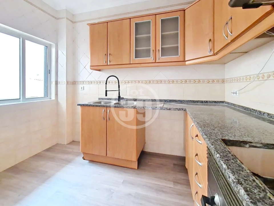 Apartamento T2 para Venda em Albufeira e Olhos de Água Foto 3