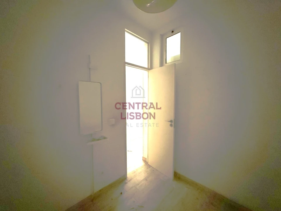 Apartamento T4 para Venda em Arroios Foto 14