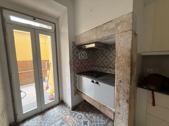 Apartamento T4 para Venda em Arroios Foto 2