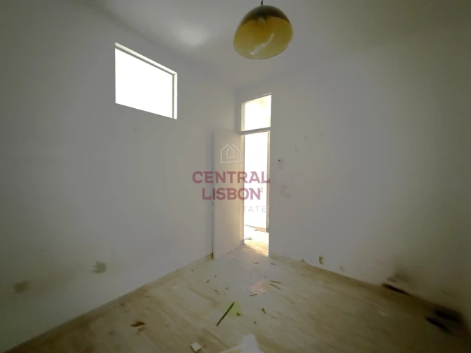 Apartamento T4 para Venda em Arroios Foto 13