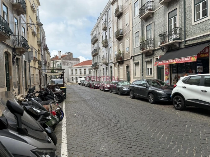 Apartamento T4 para Venda em Arroios Foto 29