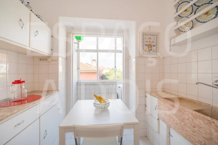 Quarto para Arrendamento em Alvalade Foto 14