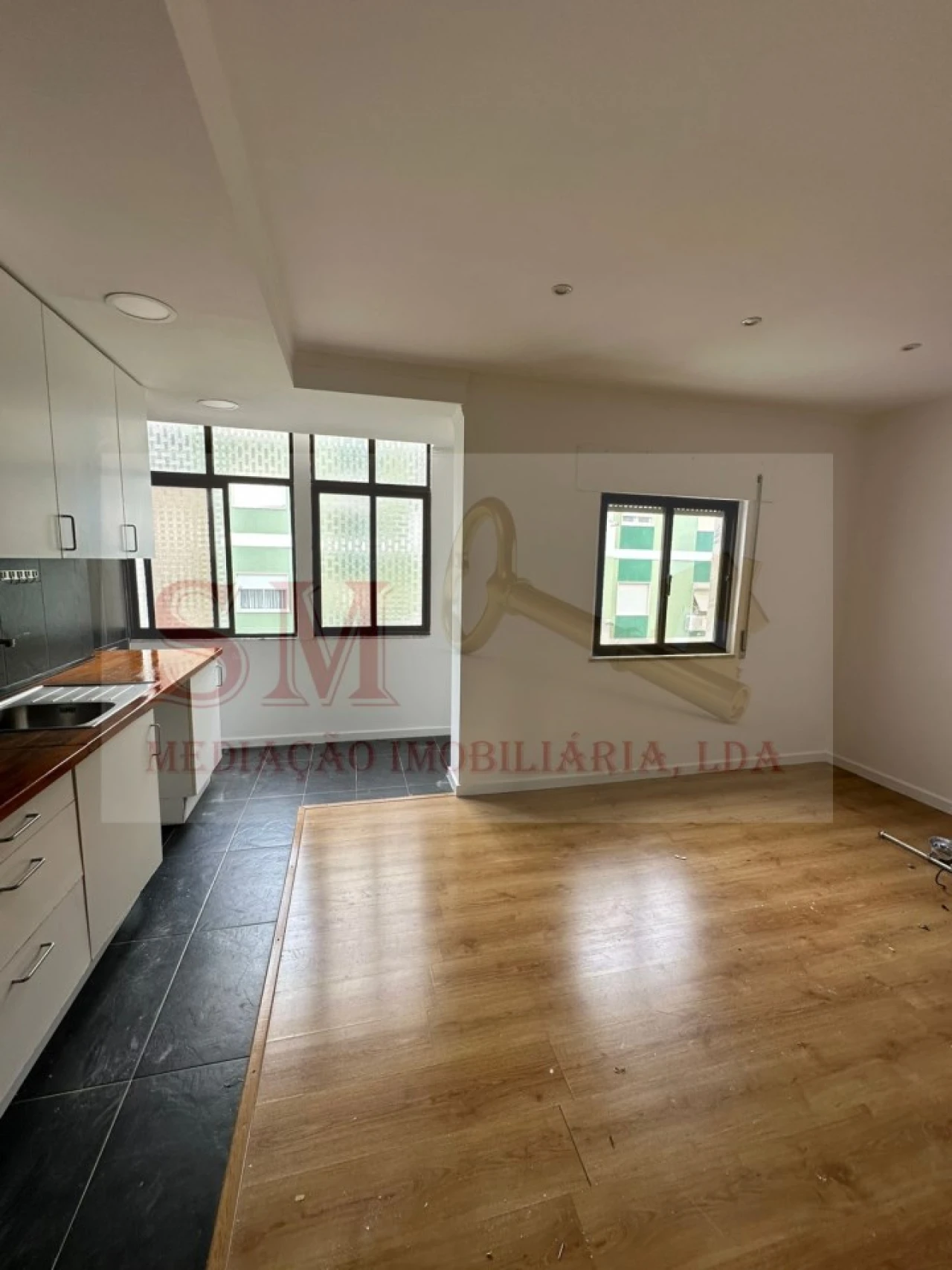 Apartamento T2 para Venda em Baixa da Banheira e Vale da Amoreira Foto 2