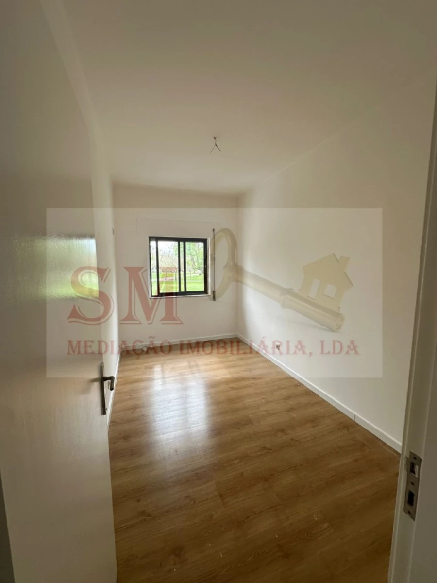 Apartamento T2 para Venda em Baixa da Banheira e Vale da Amoreira Foto 15
