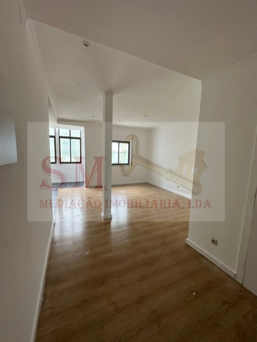 Apartamento T2 para Venda em Baixa da Banheira e Vale da Amoreira Foto 32