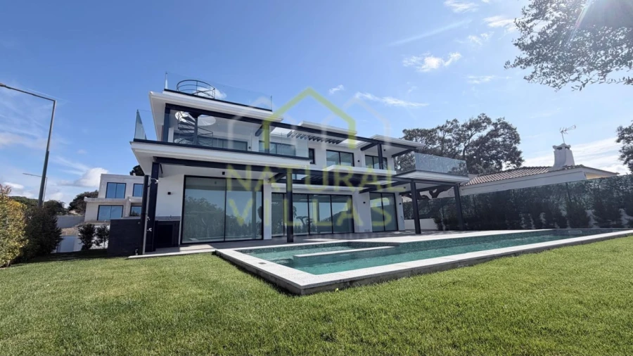 Moradia T4 para Venda em Albufeira e Olhos de Água Foto 1