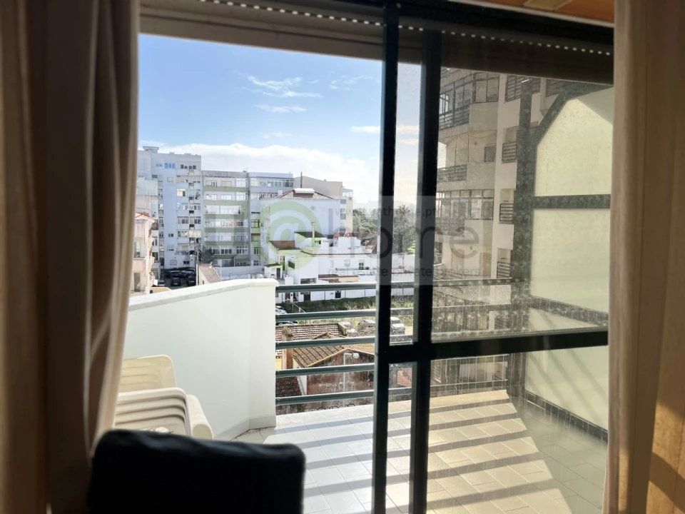 Apartamento T1 para Venda em Costa da Caparica Foto 9