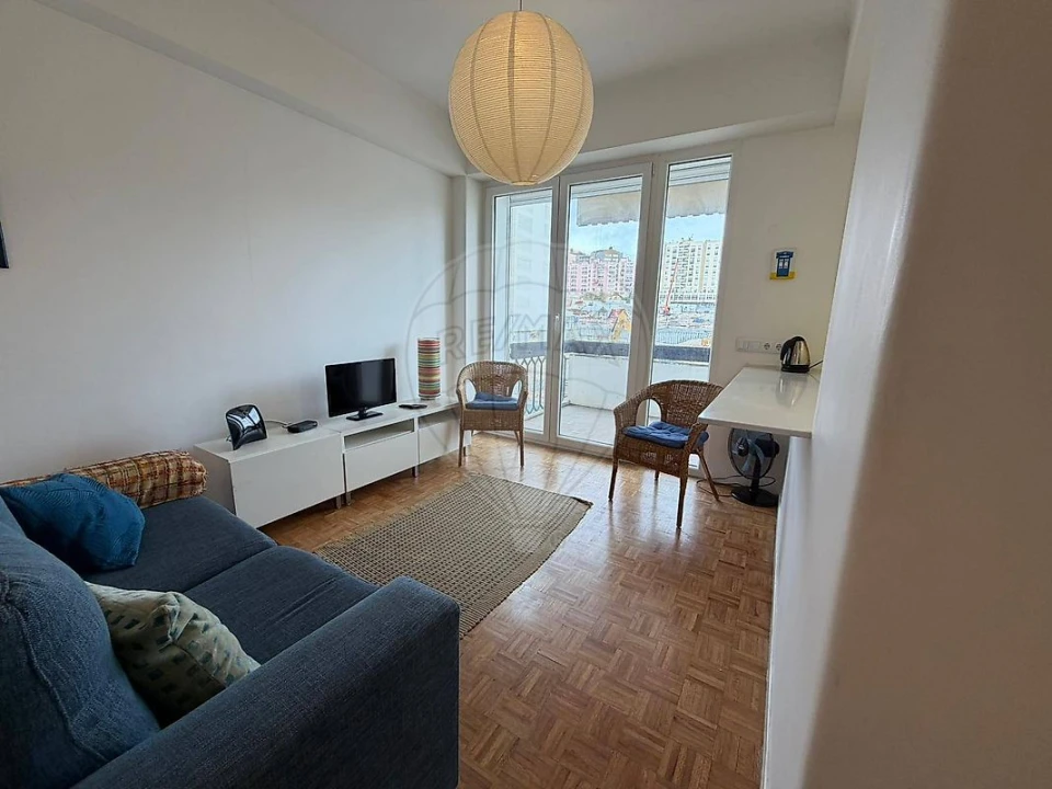 Apartamento T1 para Arrendamento em Lumiar Foto 22