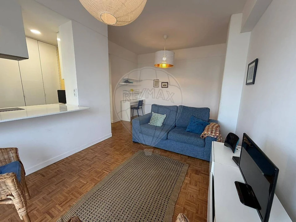 Apartamento T1 para Arrendamento em Lumiar Foto 19