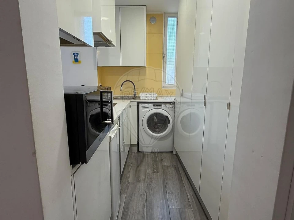 Apartamento T1 para Arrendamento em Lumiar Foto 18