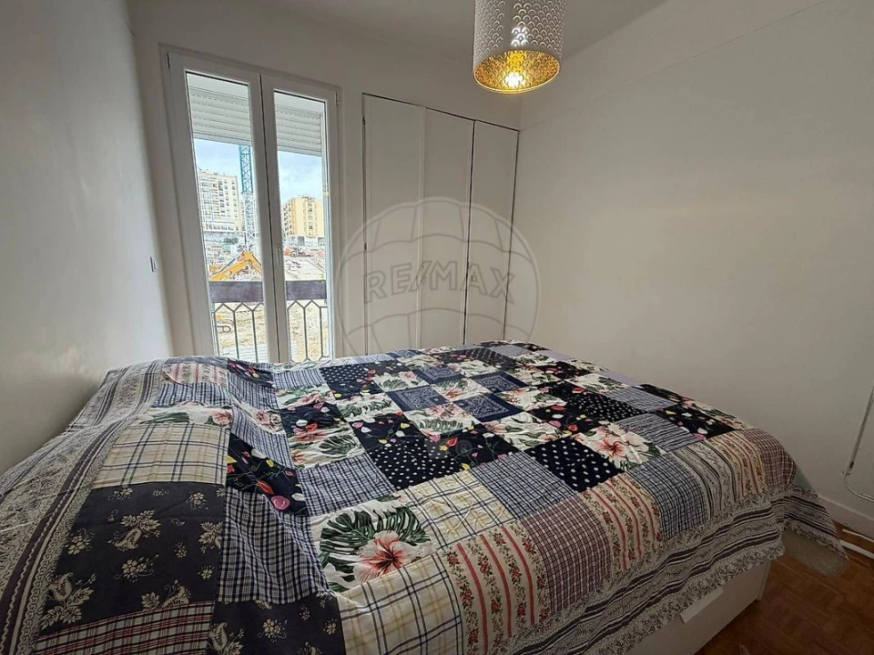 Apartamento T1 para Arrendamento em Lumiar Foto 8