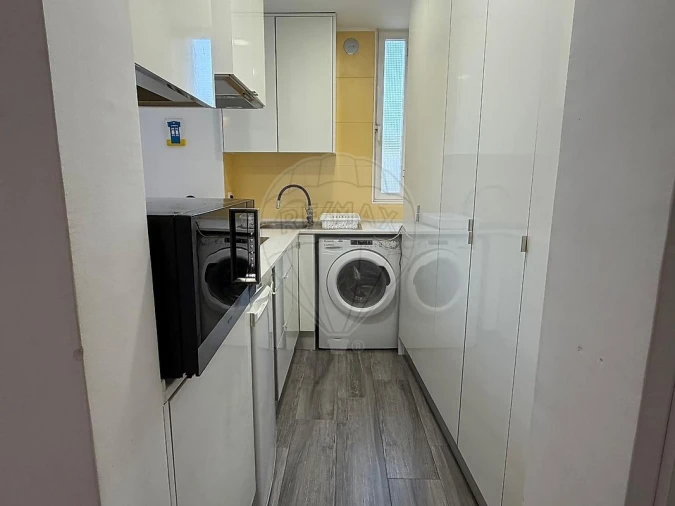 Apartamento T1 para Arrendamento em Lumiar Foto 18