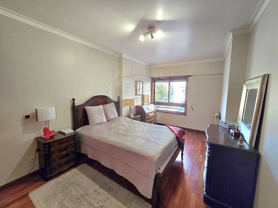 Apartamento T2 para Arrendamento em São Domingos de Benfica Foto 13