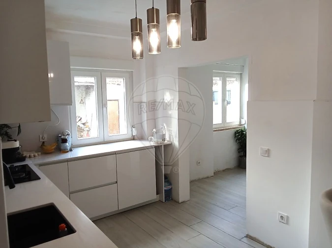 Moradia T1 para Venda em Vale de Santarem Foto 9