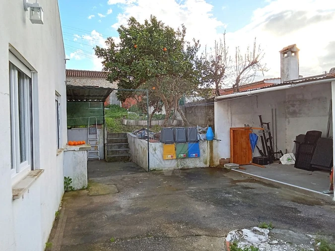 Moradia T1 para Venda em Vale de Santarem Foto 17