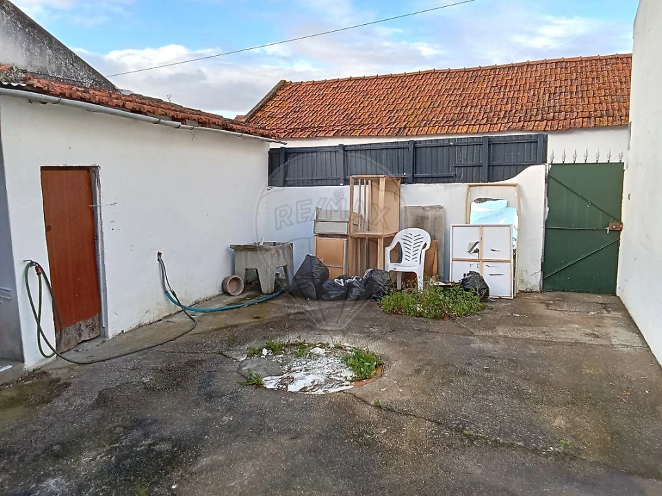 Moradia T1 para Venda em Vale de Santarem Foto 16