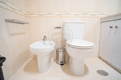 Apartamento T2 para Arrendamento em Carnide