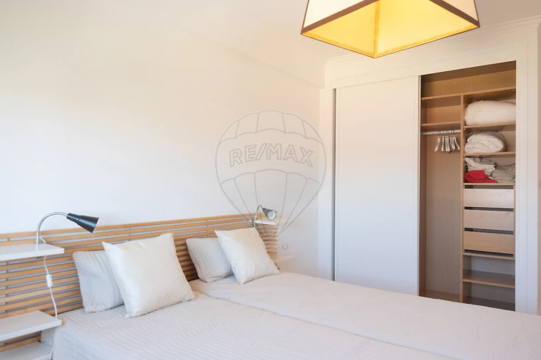 Apartamento T2 para Arrendamento em Carnide Foto 13