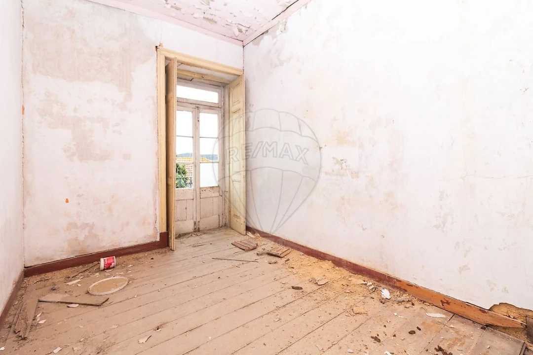 Prédio para Venda em Vila Franca de Xira Foto 5