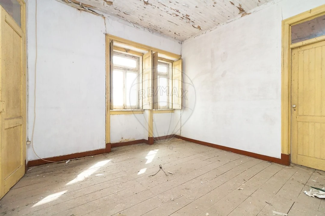 Prédio para Venda em Vila Franca de Xira Foto 1