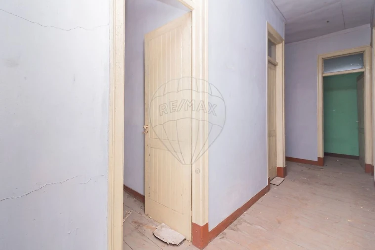 Prédio para Venda em Vila Franca de Xira Foto 18