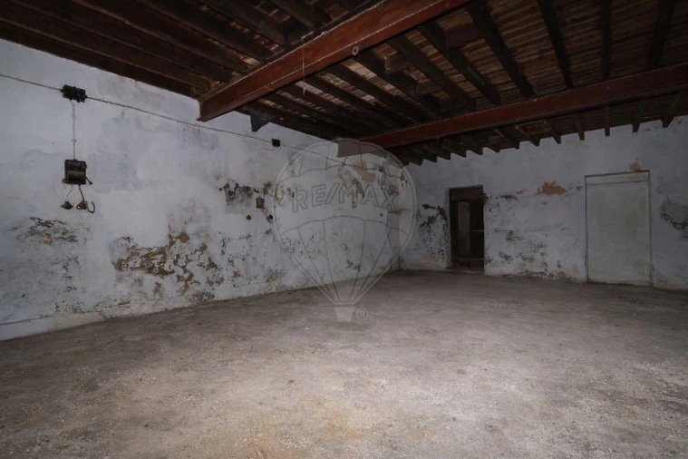 Prédio para Venda em Vila Franca de Xira Foto 3
