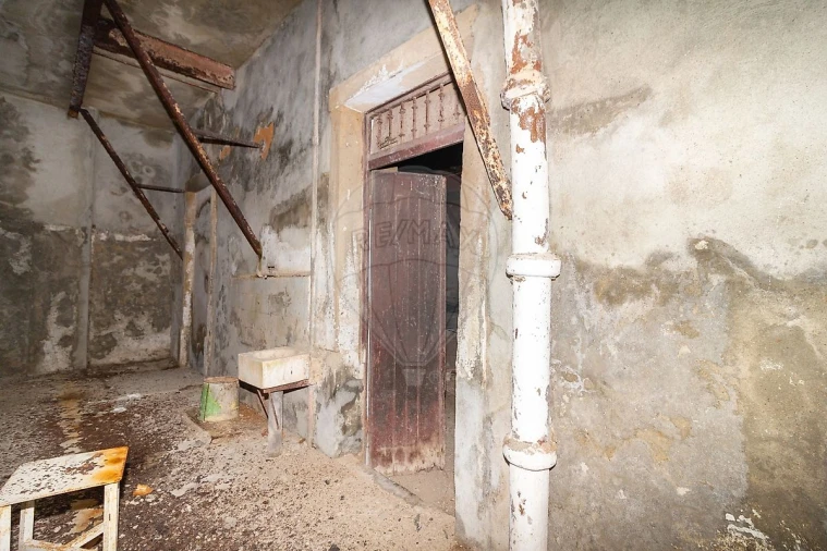 Prédio para Venda em Vila Franca de Xira Foto 25