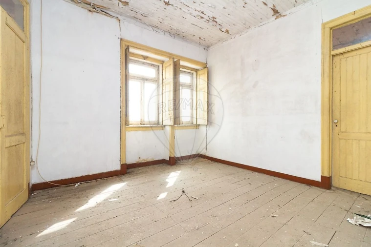 Prédio para Venda em Vila Franca de Xira