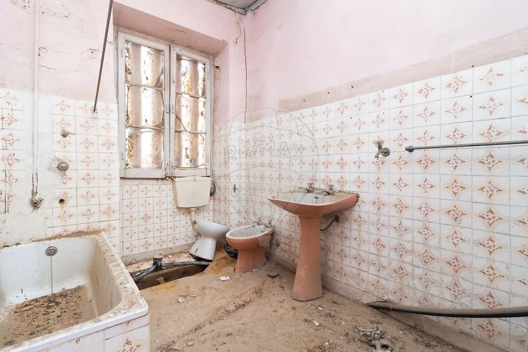 Prédio para Venda em Vila Franca de Xira Foto 16