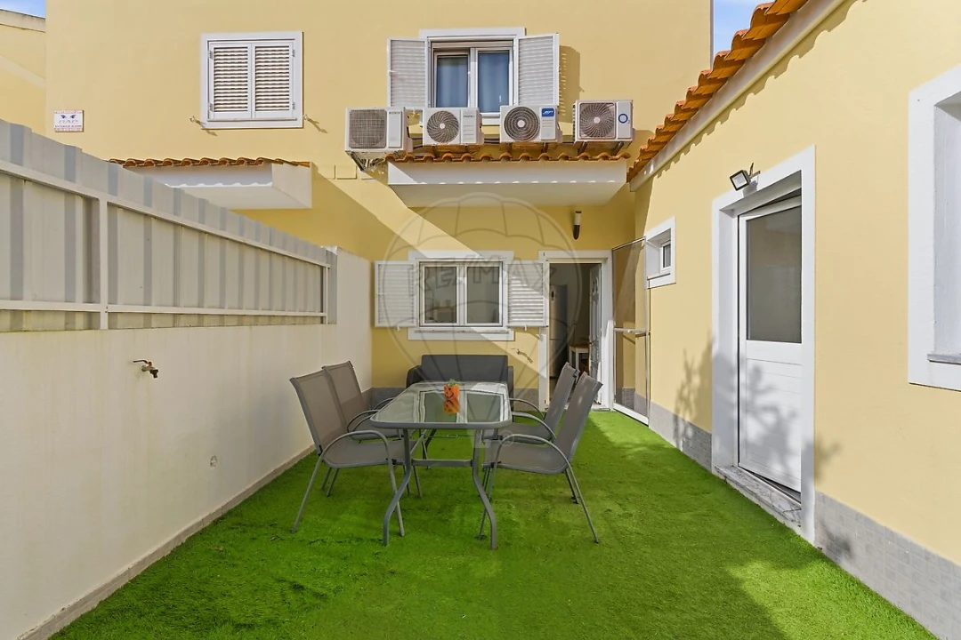 Moradia T3 para Venda em Quinta do Conde Foto 21