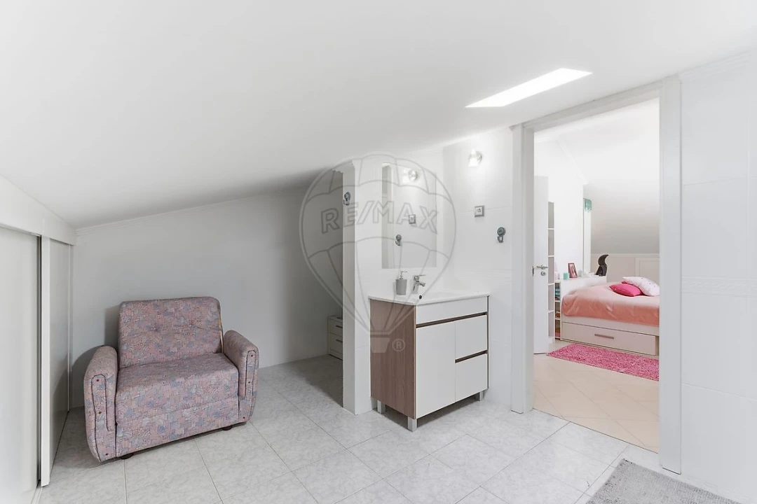 Moradia T3 para Venda em Quinta do Conde Foto 36