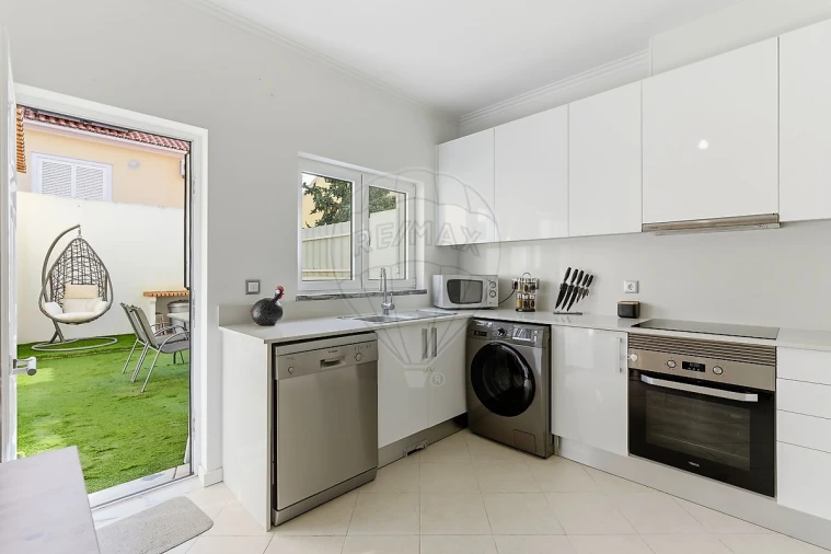 Moradia T3 para Venda em Quinta do Conde Foto 37