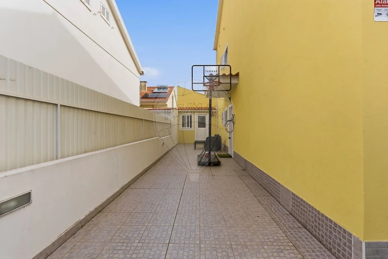 Moradia T3 para Venda em Quinta do Conde Foto 2