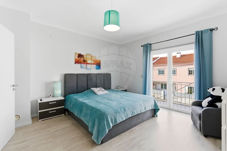 Moradia T3 para Venda em Quinta do Conde Foto 23