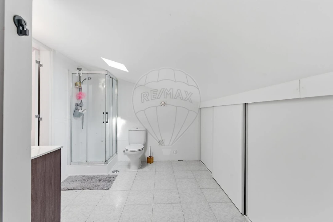 Moradia T3 para Venda em Quinta do Conde Foto 35