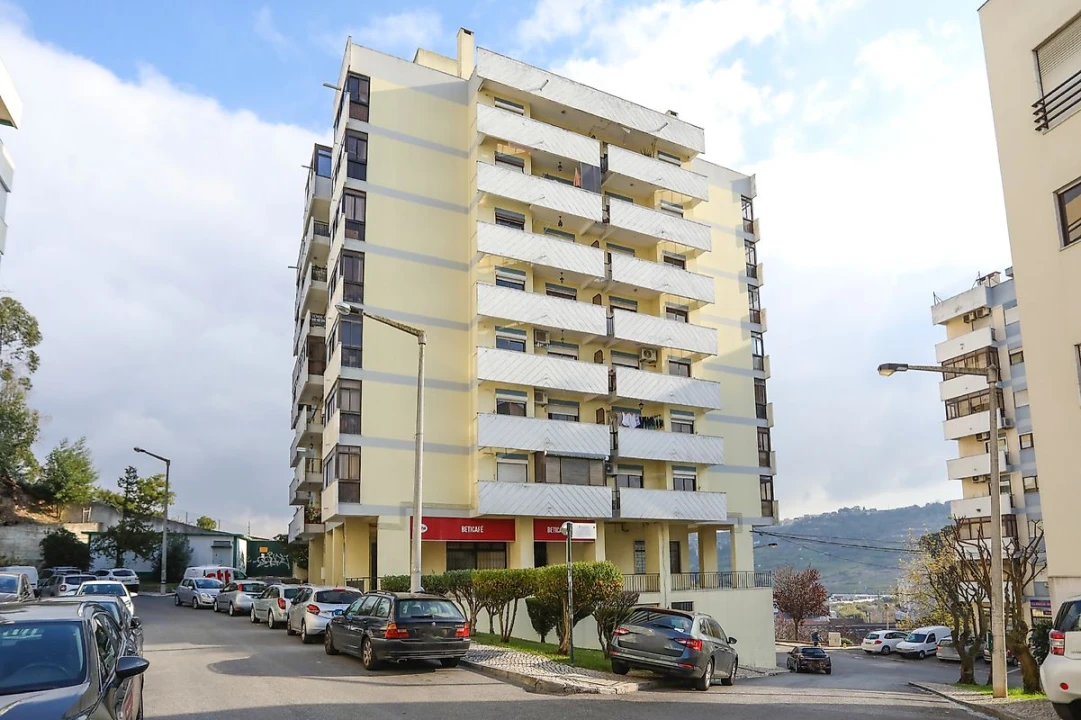 Loja para Venda em Póvoa de Santo Adrião e Olival Basto Foto 13