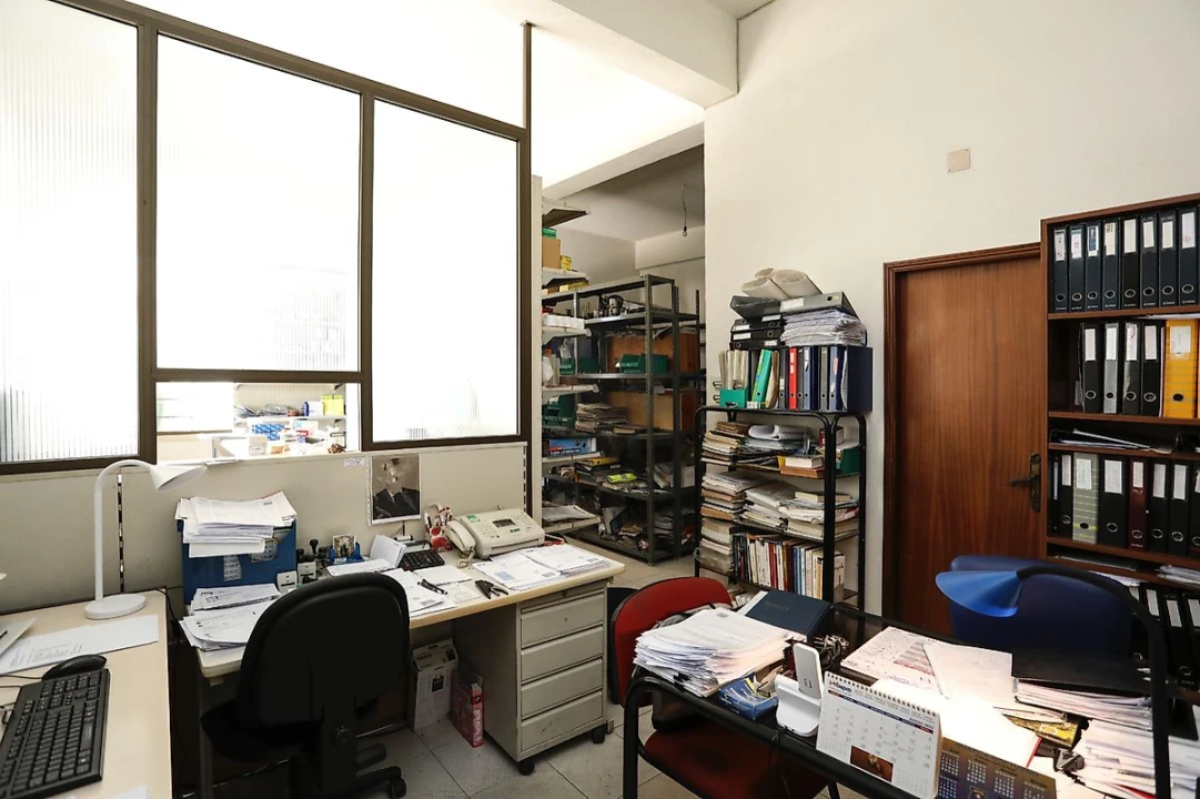 Loja para Venda em Póvoa de Santo Adrião e Olival Basto Foto 9