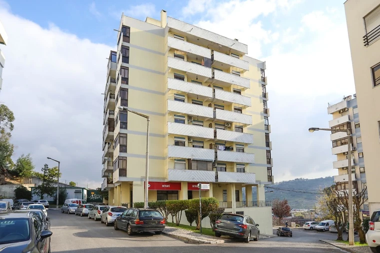 Loja para Venda em Póvoa de Santo Adrião e Olival Basto Foto 13