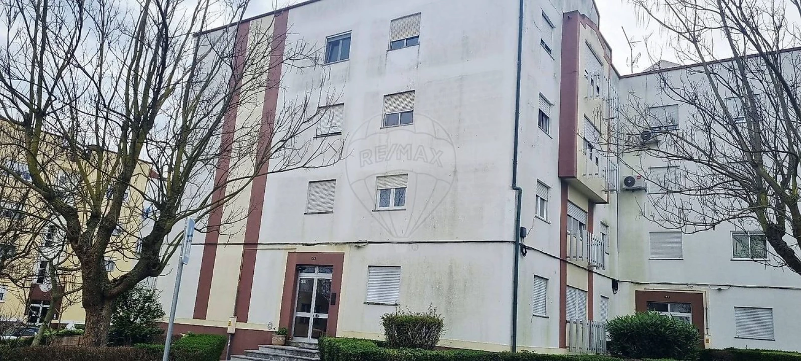 Apartamento T2 para Venda em Camarate, Unhos e Apelação Foto 4