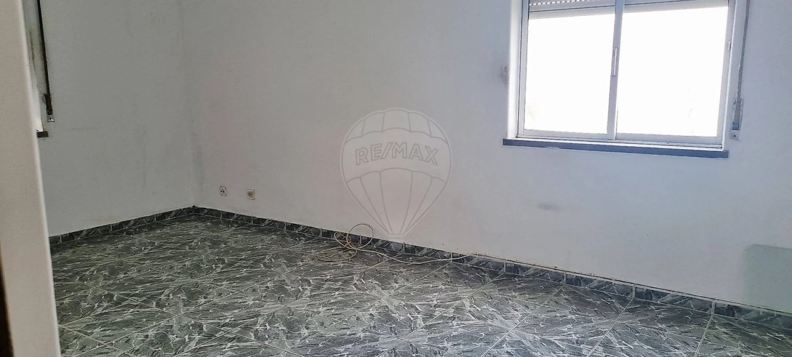 Apartamento T2 para Venda em Camarate, Unhos e Apelação Foto 2